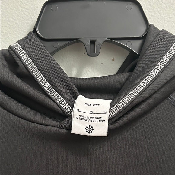 Nike Black Dri-FIT Hoodie - Picture 2 of 7